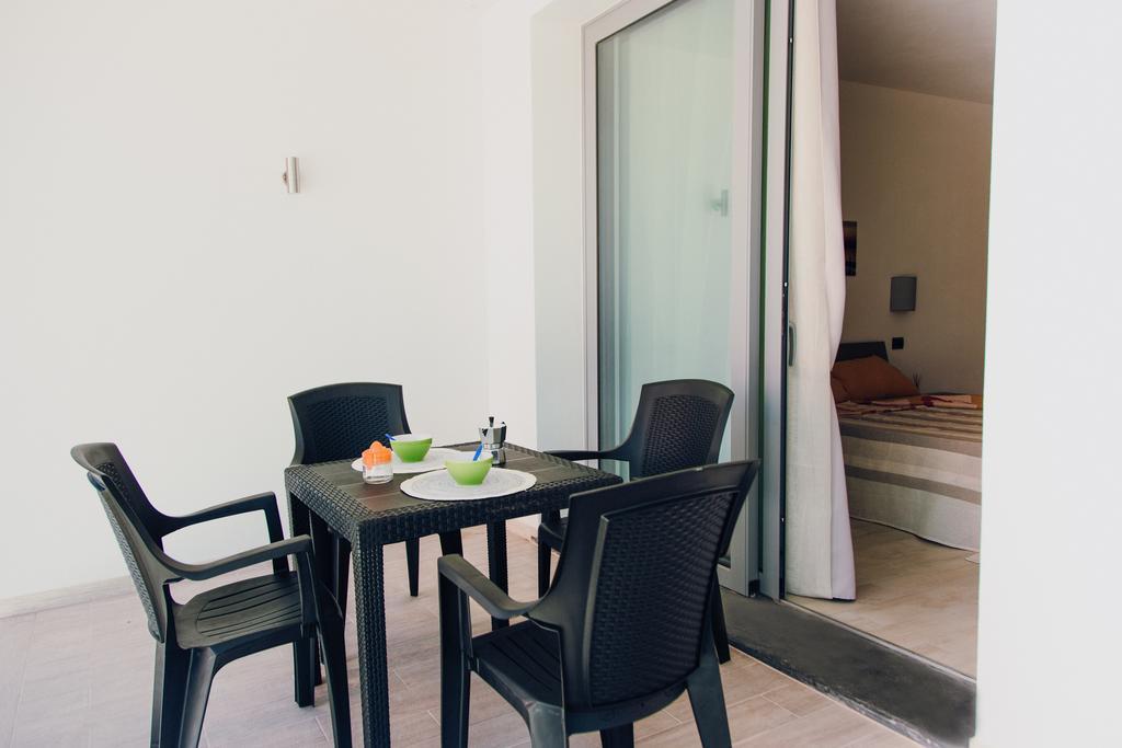 Villa Riviera Портоскузо Экстерьер фото
